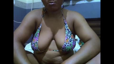 Snapshot of drippingnwet chatting on May 16, 2026, 10:23 am drippingnwet online show from May 16, 2026, 10:23 am