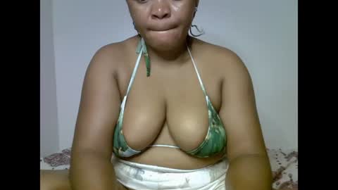 Snapshot of drippingnwet chatting on June 17, 2026, 5:54 am drippingnwet online show from June 17, 2026, 5:54 am