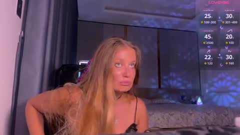 Mistress Lola Slavic witch online show from July 29, 2026, 1:53 pm