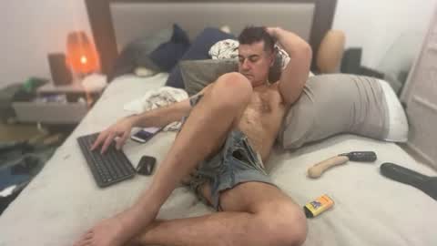 dudecuzbeo online show from August 4, 2026, 4:42 pm