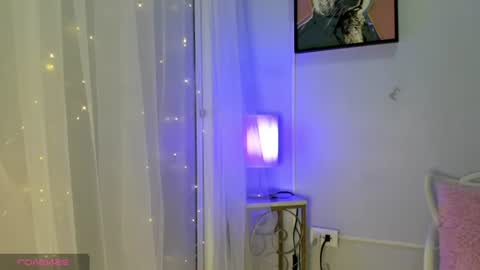 dulce__fiore07 online show from July 22, 2026, 12:08 pm