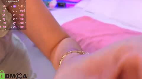 dulce_isabel_ online show from July 13, 2026, 3:53 am
