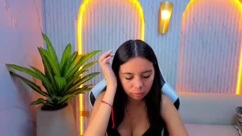 dulcesky_tp online show from July 8, 2026, 1:26 pm