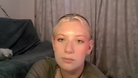 Lily online show from June 18, 2026, 9:14 am