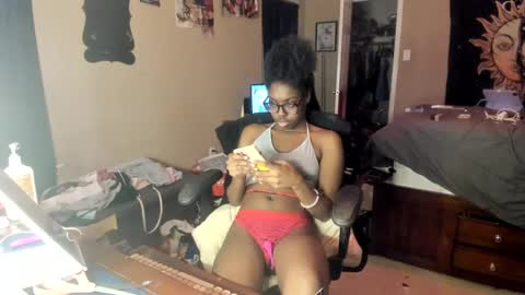 Princess Cecila online show from January 17, 2025, 4:49 am