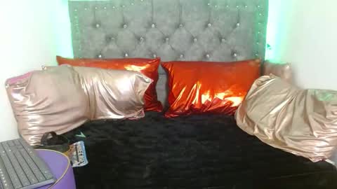 edenivy_lm online show from May 24, 2026, 9:03 am