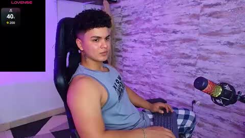 Snapshot of edward__clarck chatting on June 15, 2026, 4:58 am EDWARD CLARCK online show from June 15, 2026, 4:58 am