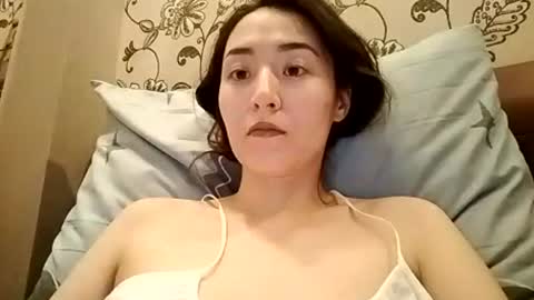 Effy online show from July 8, 2026, 6:34 pm