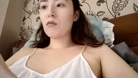 Effy online show from August 5, 2026, 10:40 am