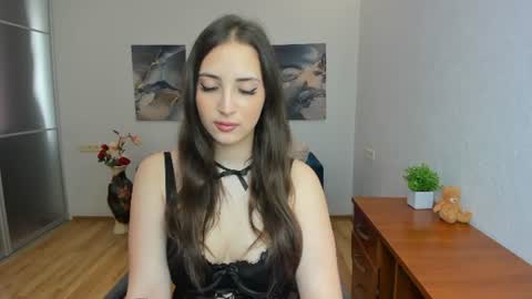 Effy Royse online show from June 28, 2026, 5:24 am