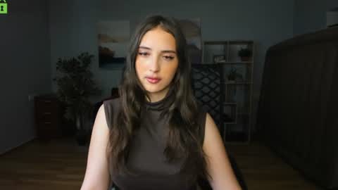 Effy Royse online show from July 2, 2026, 11:38 am