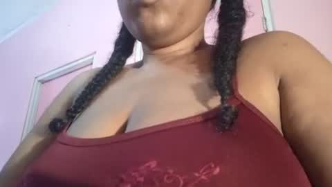 Eirondra Valeen online show from July 18, 2026, 1:32 am