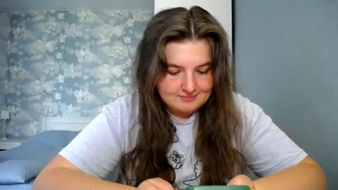 Elanis online show from June 28, 2026, 2:56 pm