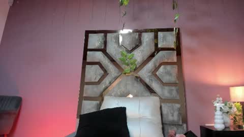 electra_gosselin online show from July 7, 2026, 6:47 am