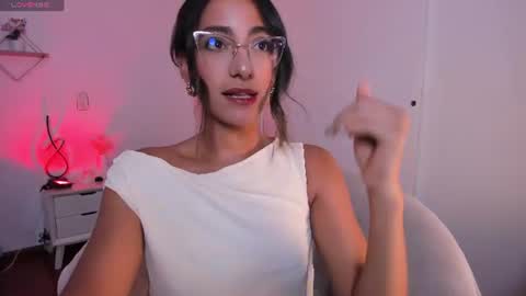 Snapshot of elegant_rouse chatting on July 19, 2026, 8:45 pm Rouse online show from July 19, 2026, 8:45 pm
