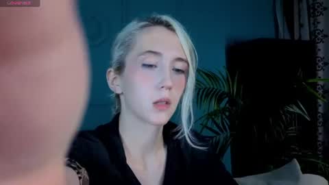Elen  online show from July 20, 2026, 5:55 am