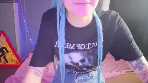 elieiza_xo online show from July 17, 2026, 9:05 am