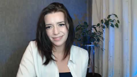 Elina online show from May 10, 2026, 12:05 am