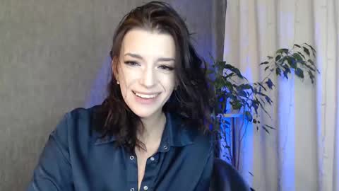 Elina online show from May 10, 2026, 10:48 pm