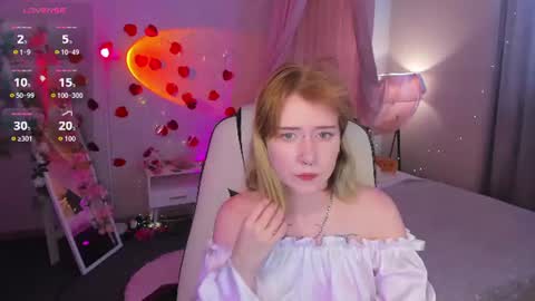Elira Vane online show from July 7, 2026, 3:09 am