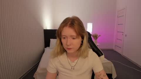 Elira Vane online show from July 9, 2026, 2:59 am