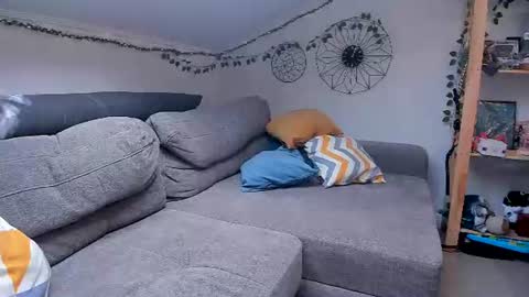 EliteEros online show from June 19, 2026, 12:09 pm