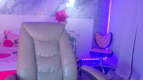 Lizzy online show from July 25, 2026, 1:25 am