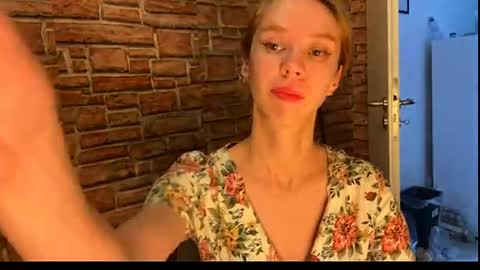 Eliza online show from July 26, 2026, 5:09 pm