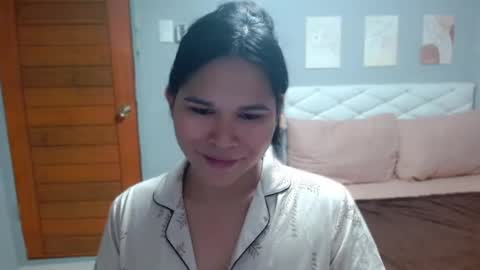 EllaFord online show from June 16, 2026, 1:36 pm