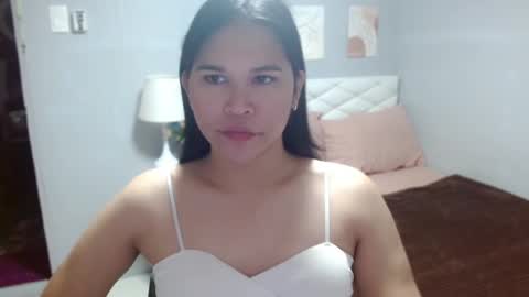 EllaFord online show from June 17, 2026, 3:09 am