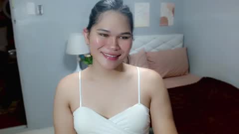 EllaFord online show from June 18, 2026, 4:57 am
