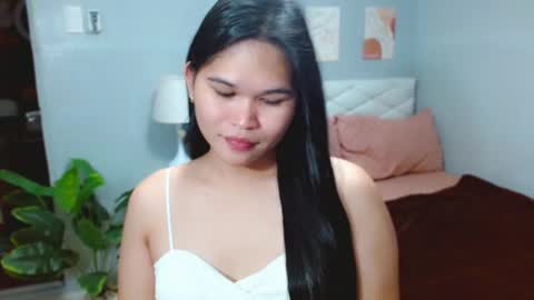 EllaFord online show from June 21, 2026, 7:22 am