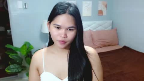 EllaFord online show from June 22, 2026, 2:57 am