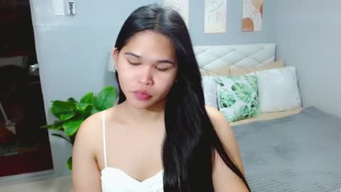 EllaFord online show from July 13, 2026, 9:28 pm