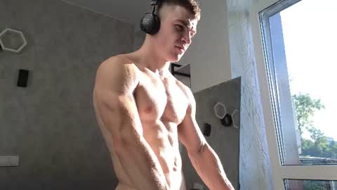 elliot_muscle04 online show from June 30, 2026, 3:24 pm