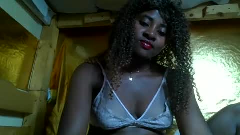 Snapshot of ellodi chatting on June 13, 2026, 1:09 pm Ellodi online show from June 13, 2026, 1:09 pm