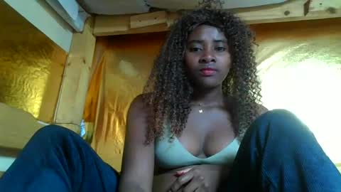 Snapshot of ellodi chatting on June 14, 2026, 5:31 am Ellodi online show from June 14, 2026, 5:31 am