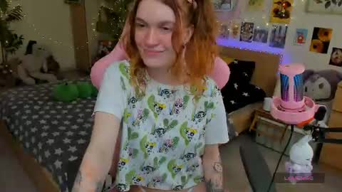 Elly     Fansly  online show from July 11, 2026, 1:25 pm