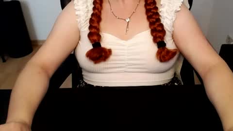 Elly online show from June 30, 2026, 6:47 am