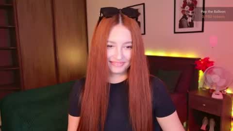 EllyPeach online show from June 24, 2026, 12:37 pm