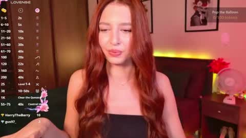 EllyPeach online show from July 15, 2026, 8:25 pm