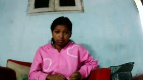 elynah195043 online show from June 15, 2026, 6:04 am