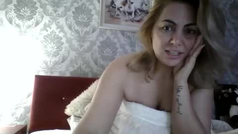 Em online show from April 25, 2026, 12:46 am