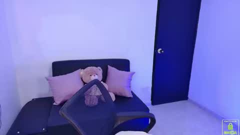 ema__miller online show from January 8, 2025, 11:41 pm