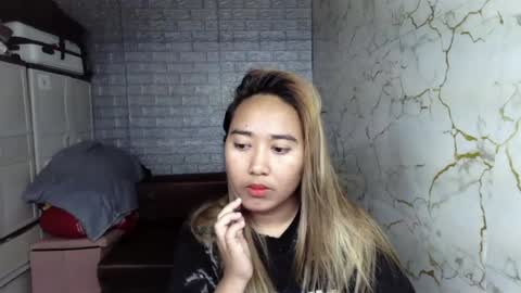 Emely online show from July 2, 2026, 6:08 am