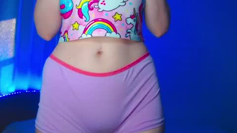 Emely online show from July 5, 2026, 3:34 am