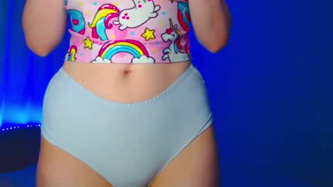 Emely online show from July 22, 2026, 6:27 am