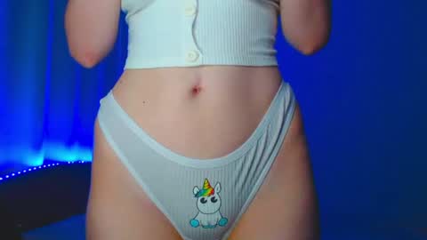 Emely online show from July 30, 2026, 4:00 am