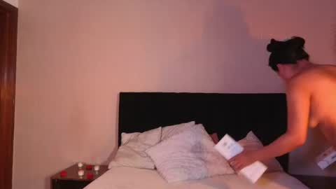 Emilia Gomez online show from July 2, 2026, 1:49 am
