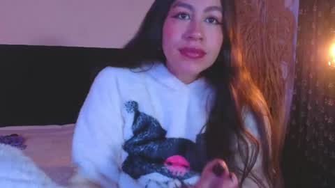 Emilia Gomez online show from July 17, 2026, 11:06 am